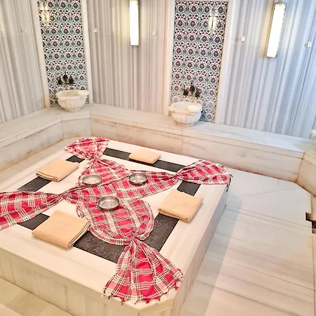 Bonjur Thermal & Wellness Club 4*