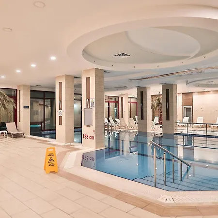 Otel Bonjur Thermal & Wellness Club 4*